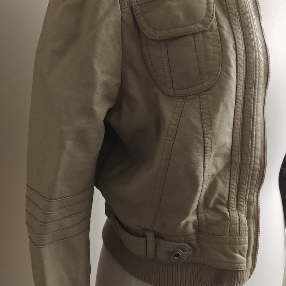 Putty/Ivory leather jacket